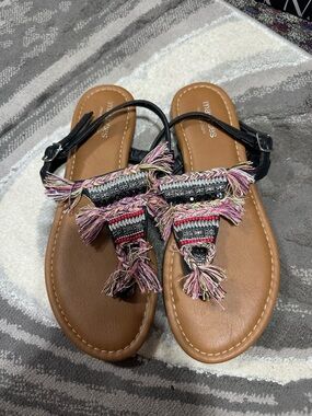 Maurice’s  Black Strap Tassel Embellished Sandals with Multicolor Weave boho si